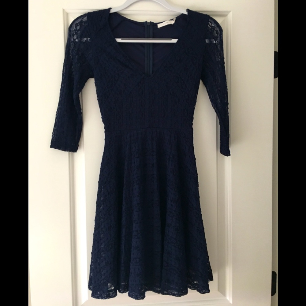 EUC Lush navy colored lace dress. Size XS